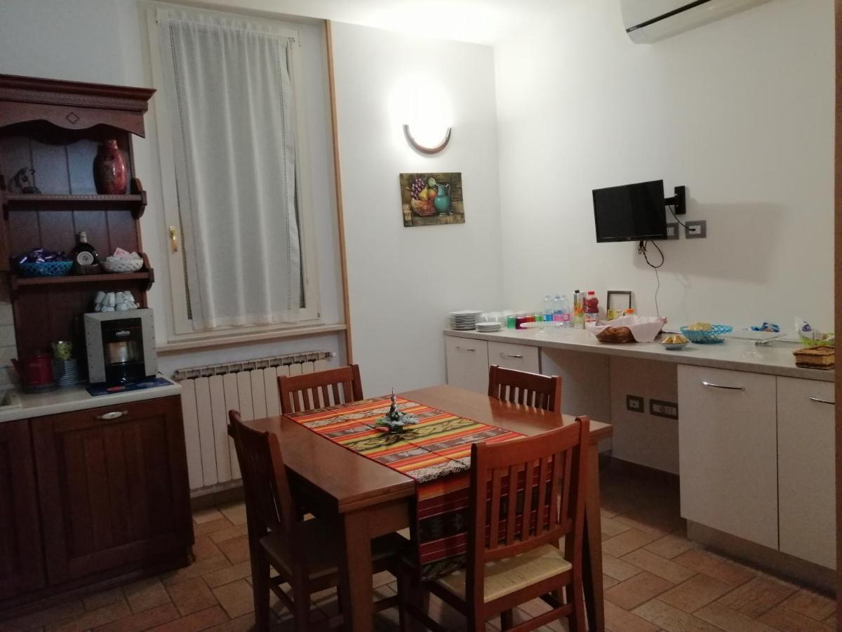 La Casa Della Nonna Bed & Breakfast Бризигела Екстериор снимка